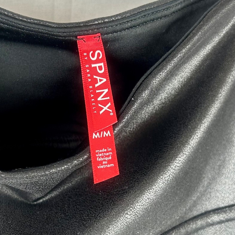 Spanx Faux Leather Leggings Black High Waisted Compression Womens Size Medium - Picture 7 of 7